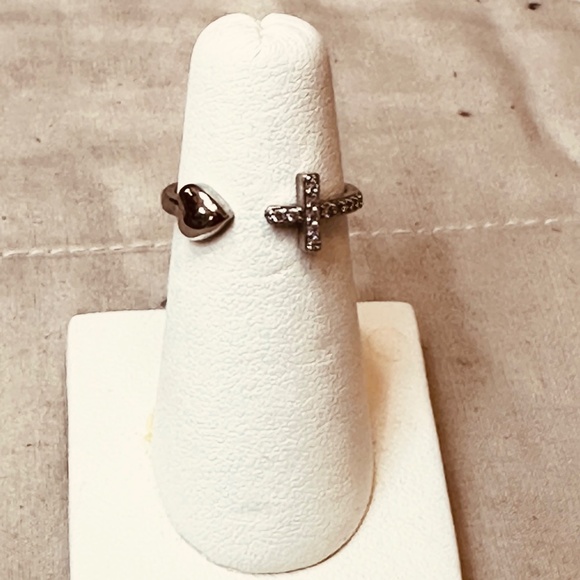 Silver Tone Heart & Cross Ring Open & Adjustable Vintage - Picture 4 of 12